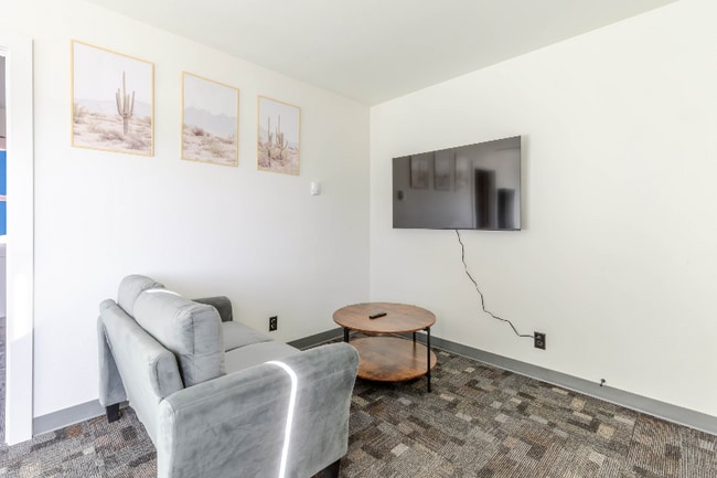 Photo - 3737 Sturgis Rd