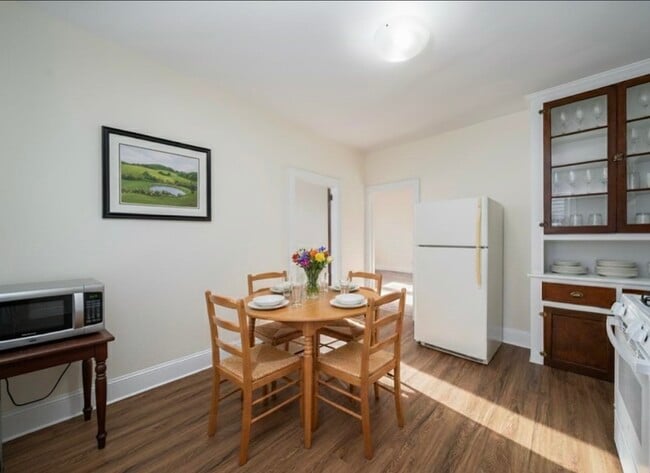 Photo - 18 E 51st St Unidad 3