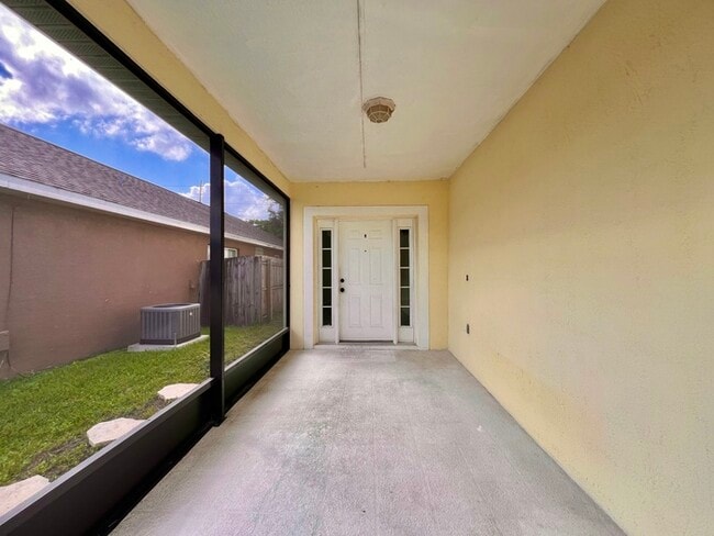 Photo - Beautifully Updated 4 bed 2 bath 2 car gar...