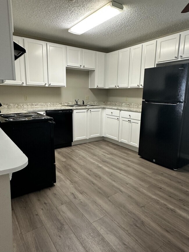 Photo - 315 W 20 Th St Apartment Unit A4