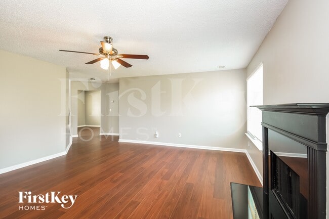Photo - 169 Freedom Dr