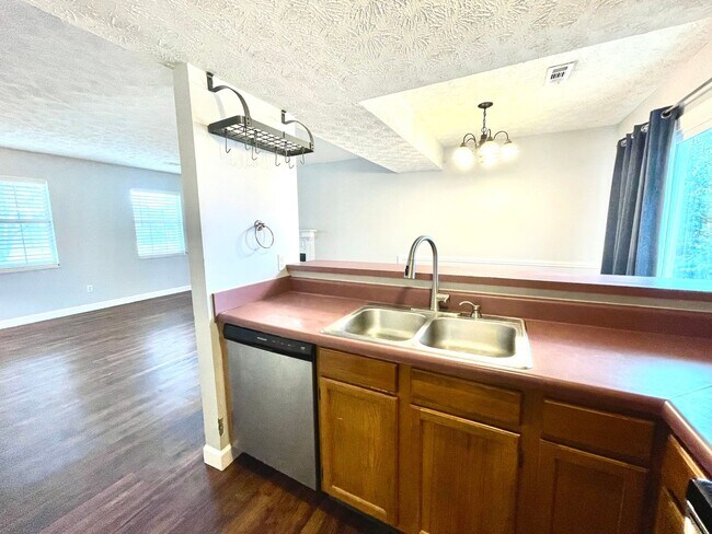 Photo - Beautiful 3-Bedroom Home in Prime Powell L...