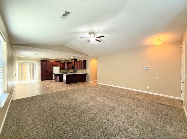 Photo - 4014 Cinnabar Ave