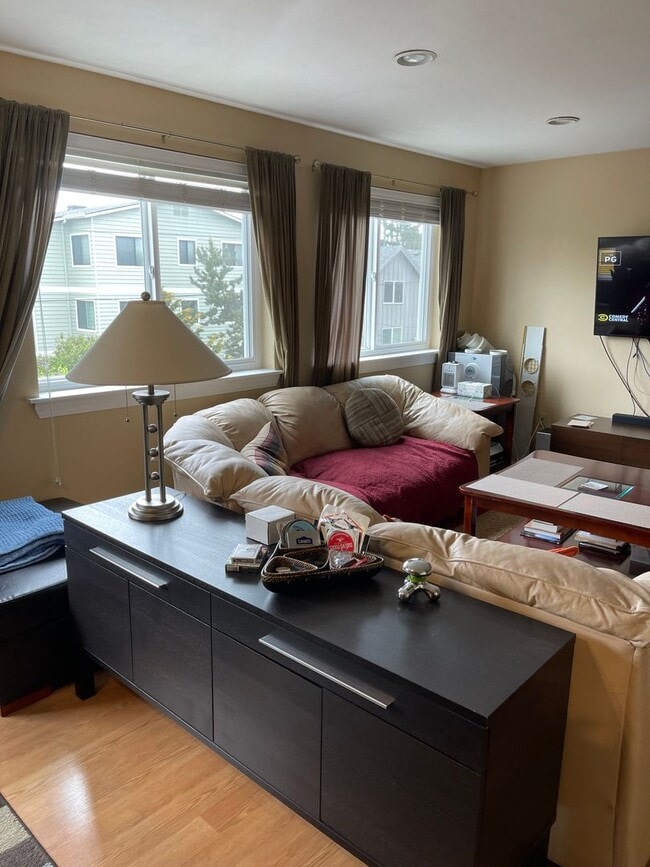 Photo - Bright & Spacious Top-Floor Condo in Greenwood! Unit 6
