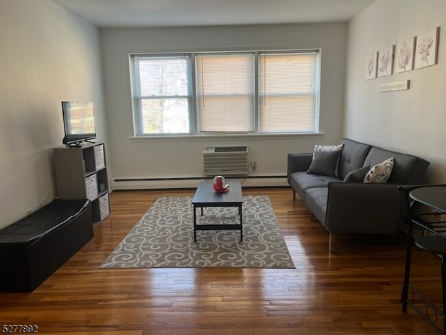 Building Photo - 123 Milligan Pl Unit A4-A4 Rental