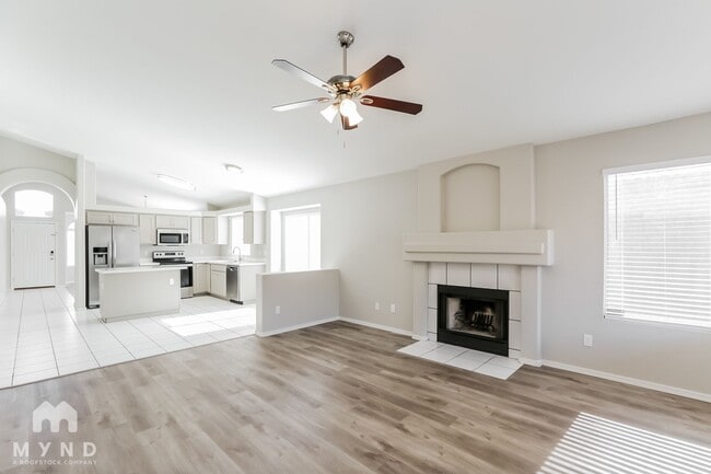 Photo - 1045 W Todd Dr