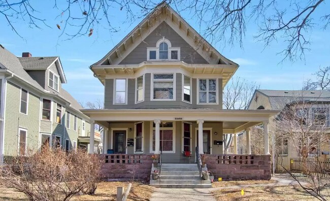 Photo - 1815 10th Ave S