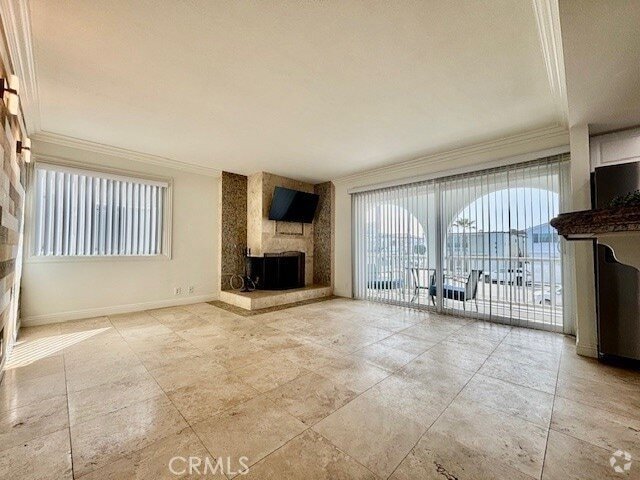 Building Photo - 904 W Balboa Blvd Unit A Rental