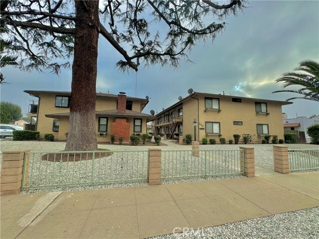 Photo - 596 N Valencia Pl Apartment Unit 8