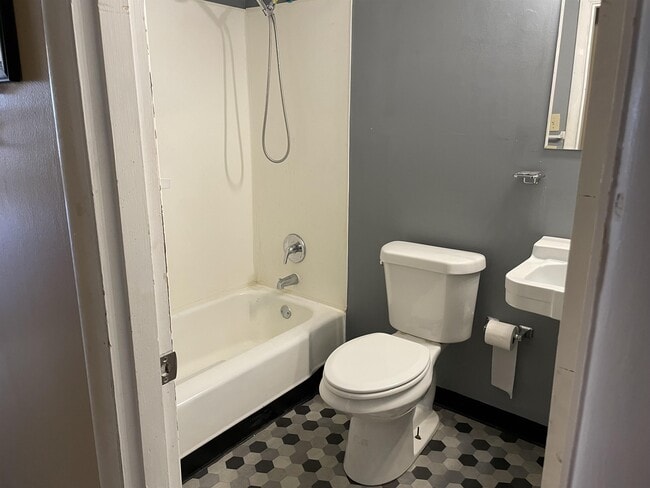 Photo - 169A Delmont Dr