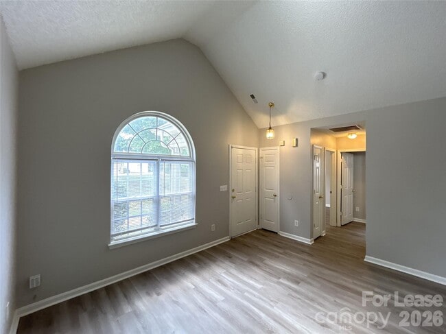 Photo - 1839 Olsen Ln