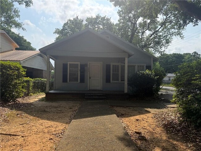 Photo - 423 Devon Dr