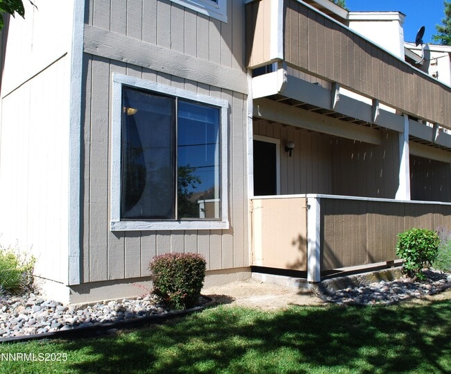 Building Photo - 3399 Crystal Ln Unit B1 Rental