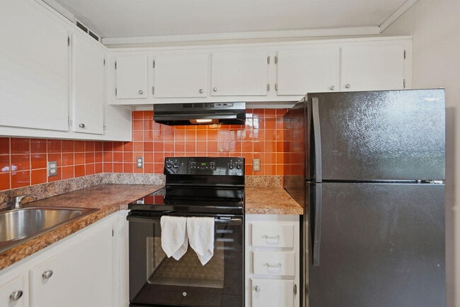 Photo - 132 Cambridge F Unit 132