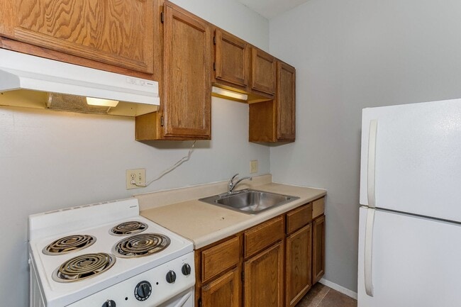 Photo - 1656 N Holyoke St Unit 2W