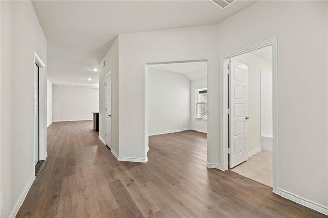 Photo - 411 Revolution Rd