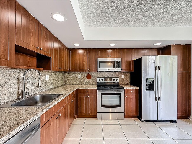 Building Photo - 8420 SW 133rd Avenue Rd Unit 412 Rental