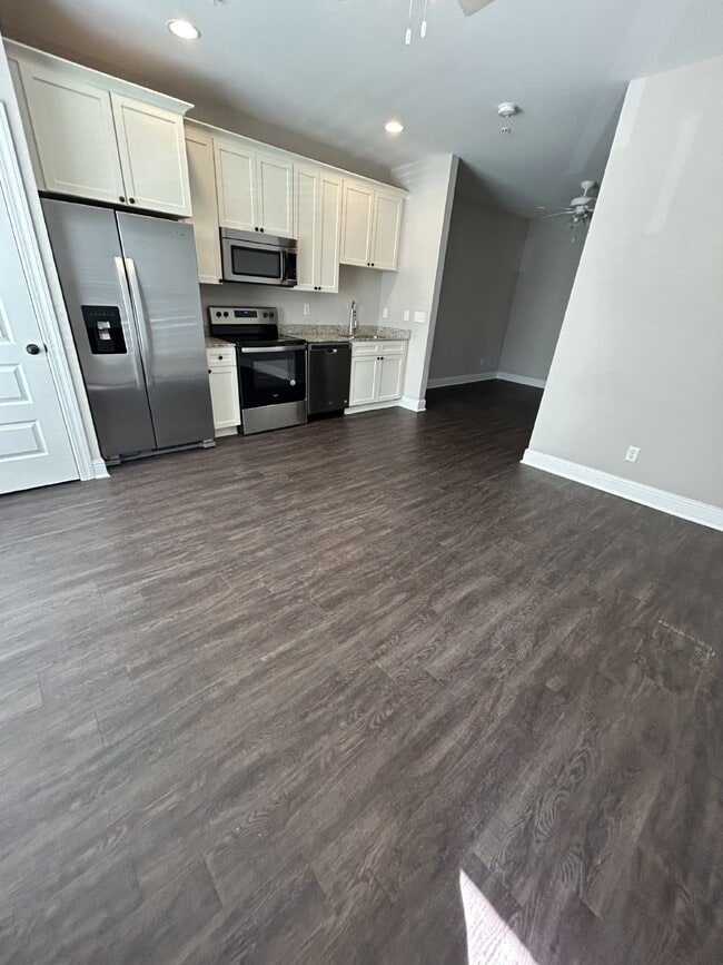 Photo - 1 BD STUDIO APARTMENT AVAILABLE FOR RENT Unit B101