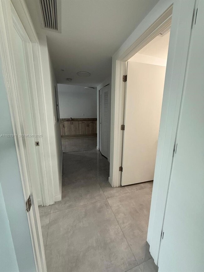 Photo - 14752 NE 6th Ave Unit 205