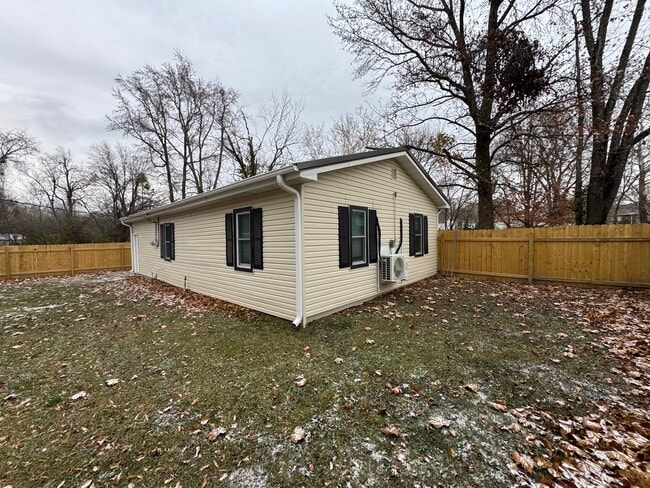 Photo - 505 N Chapman Ave