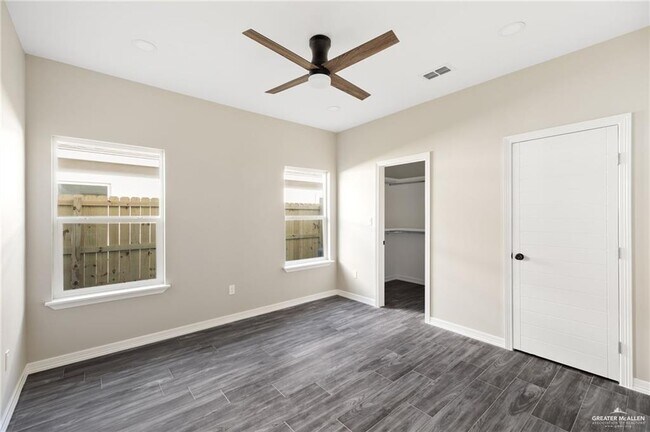 Photo - 13 Notre Dame Ave Unidad 4