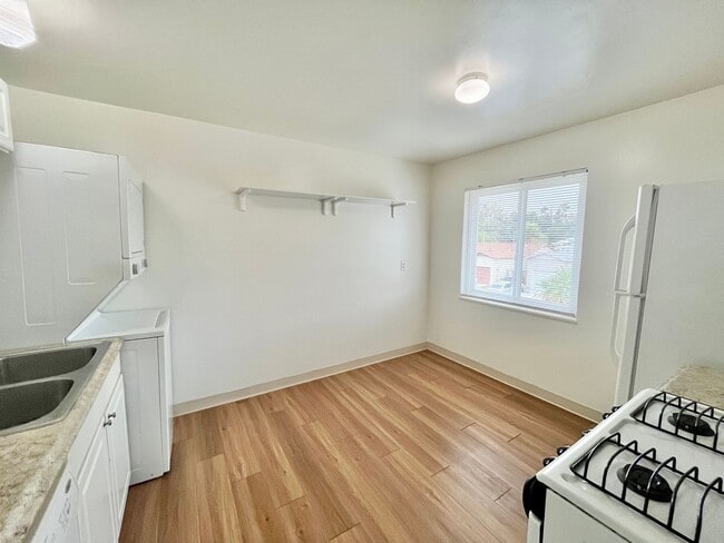 Photo - 2 Bedroom La Mesa Duplex with Yard, In-Unit Laundry, and Garage! Unit 6083