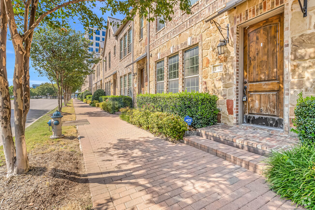 Building Photo - 5743 Headquarters Dr Rental