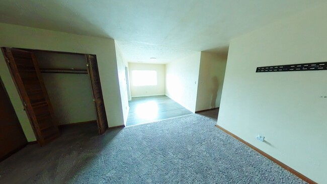 Photo - 2 Bedroom 1 Bathroom Apartment Rental in N... Unit Apt 10