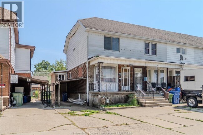 Photo - 1124 Mercer St