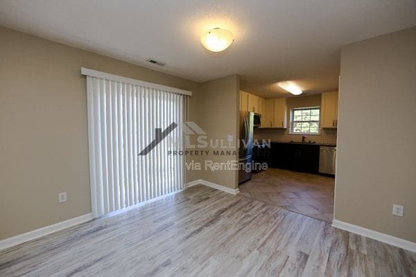 Photo - 608 Edenberry Dr