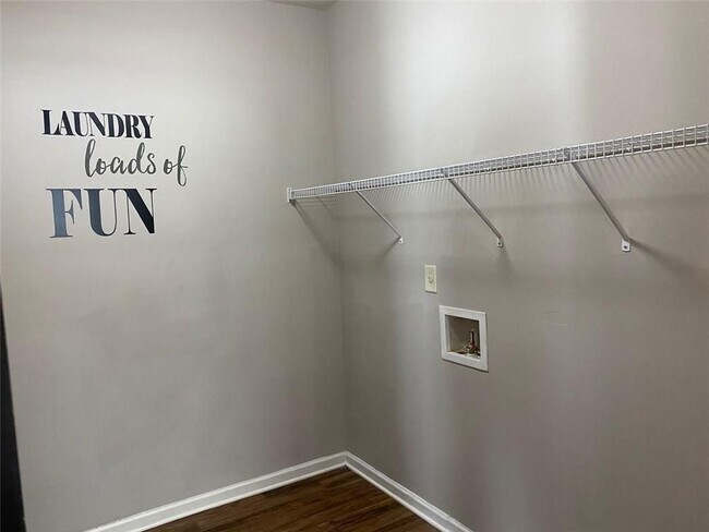 Photo - 2392 Newbury Oaks Ct