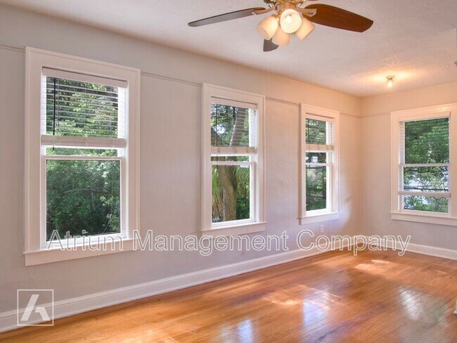 Photo - 813 E Concord St Unidad A