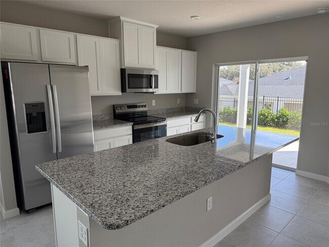 Photo - 1200 Port Blue Wy