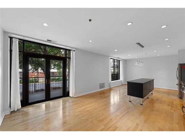 Photo - 3104 W Lake St Unidad 104
