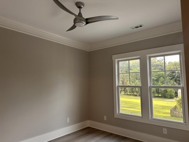 Photo - 850 Ribaut Rd