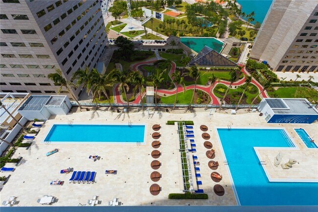 Photo - 325 S Biscayne Blvd
