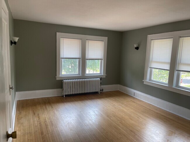 Photo - 1643 Berkeley Ave