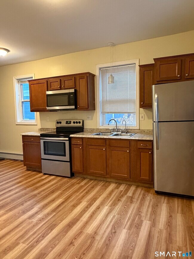 Photo - 181 Sisson Ave Unit 2