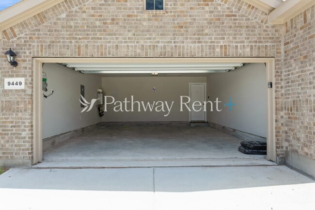 Building Photo - 9449 Mountain Pass Dr Rental