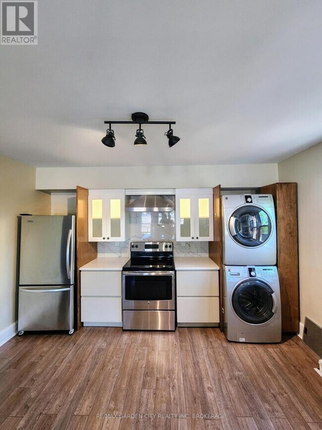 Photo - 75 Thomas St Unit One