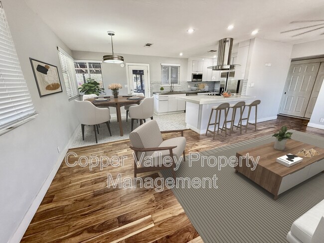 Photo - 501 W Glenrosa Ave