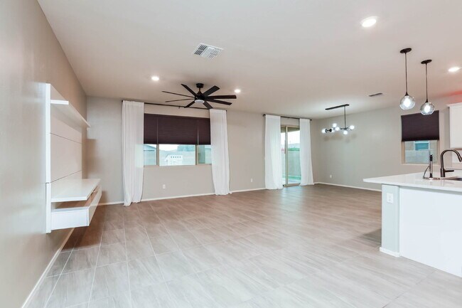 Photo - "Spacious 4-Bed Spacious two-level residential rental in Marana with modern Elegance! Available ...