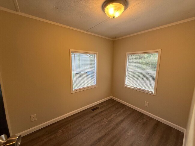 Photo - 2 bedroom, 1 bath mobile home