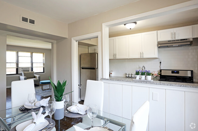 Interior Photo - Wayne Gardens Apartments