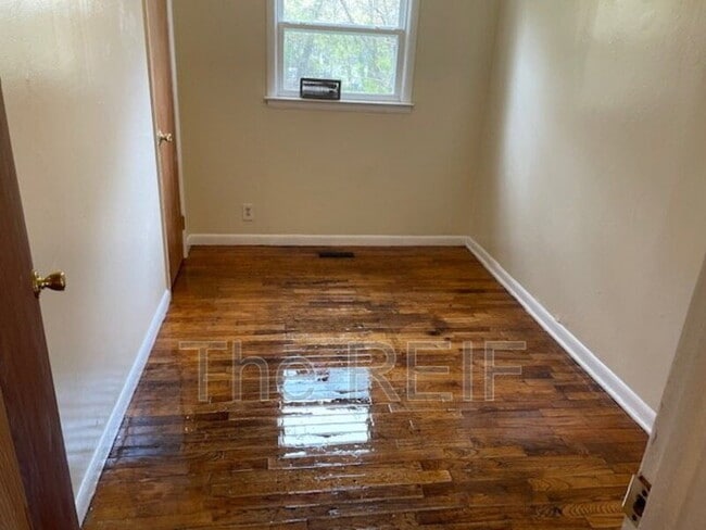 Photo - 1080 E Cornell Ave