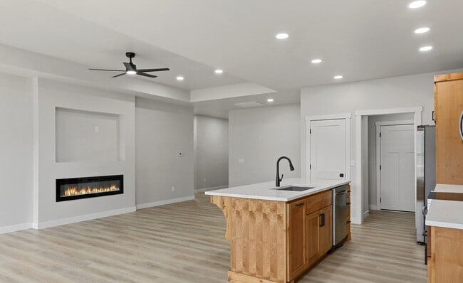 Photo - 3426 35th St W