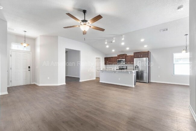 Photo - 2432 Frontera St