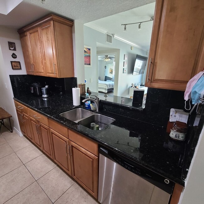 Photo - 3530 SW 22nd St Unidad 710