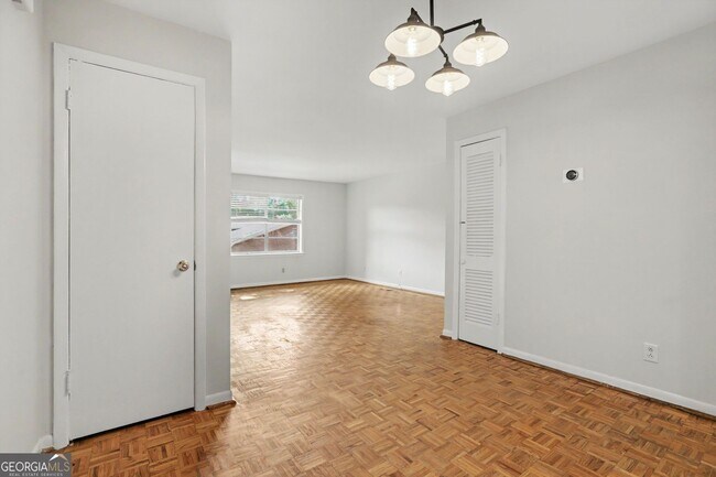 Photo - 3535 Roswell Rd NE Unit E2