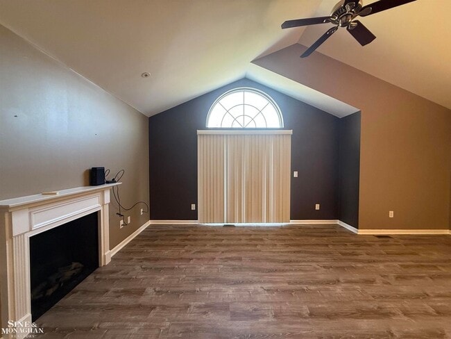 Photo - 27017 Carrington Pl